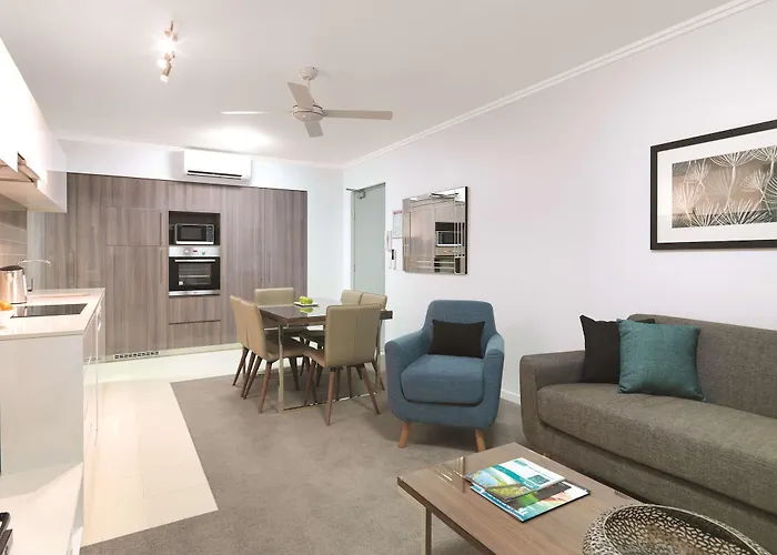 Oaks Mackay Carlyle Suites